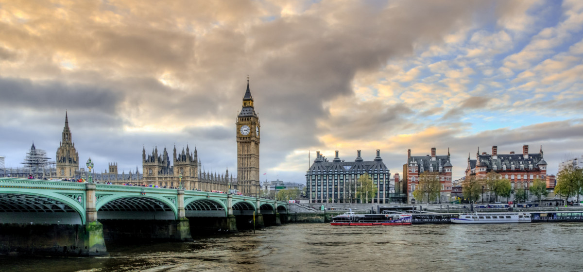 Prenota a Londra Della Sorte Camiceria Artigiana